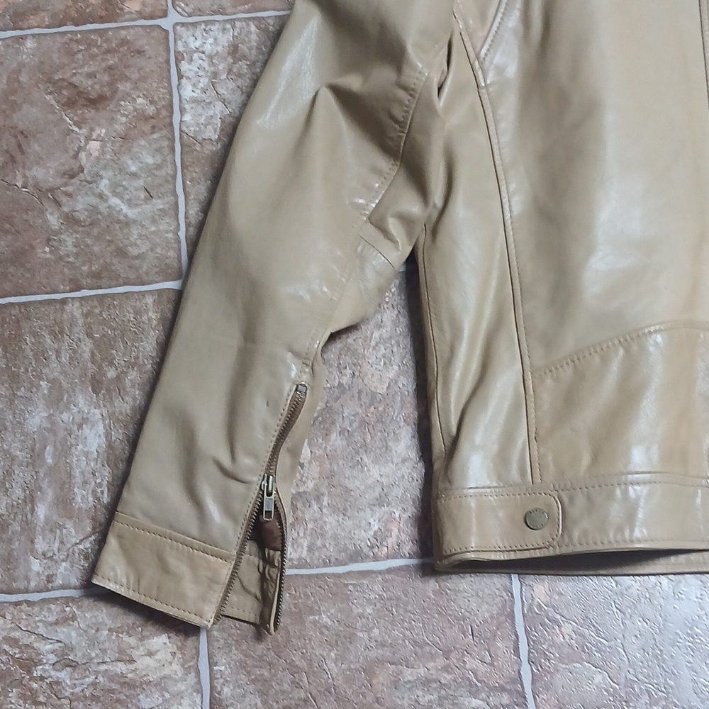 EUC Black Rivet Men's Tan Bomber Jacket 100% Leather - Picture 7 of 8